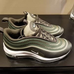 **SOLD** Air max limited edition